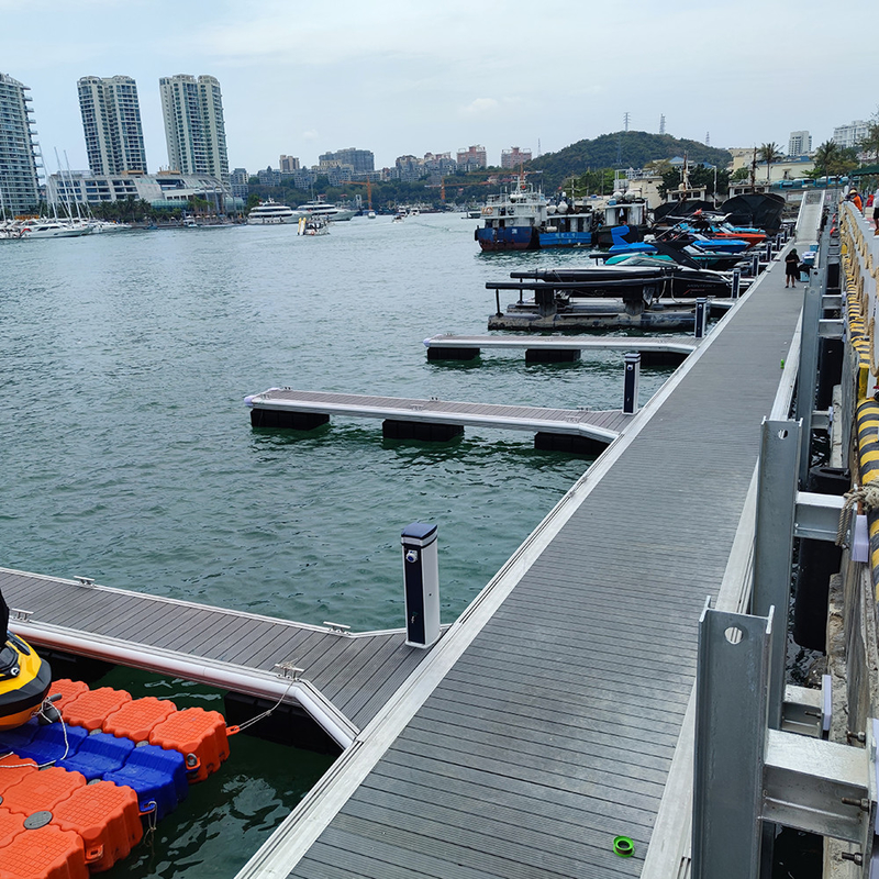 Modern Style Aluminum Floating Docks Water Systems Plastic Aboat Pontoon